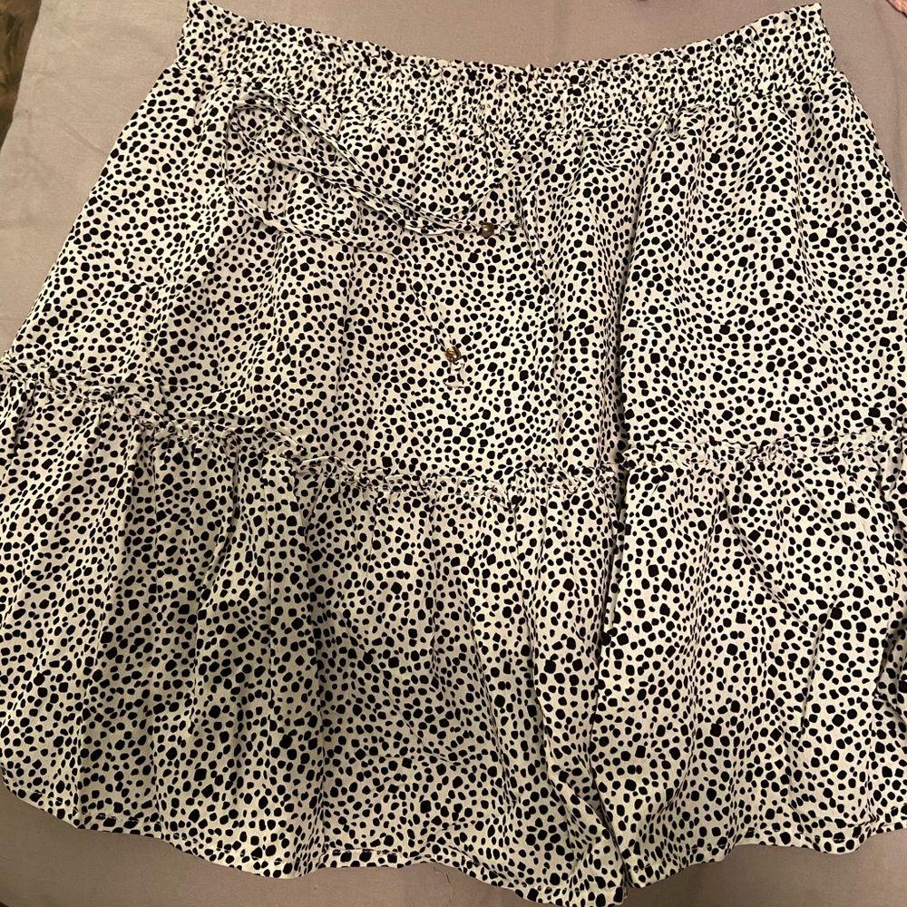 Spotted Flowy Skirt